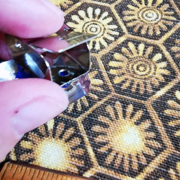 Vintage Triangular Clear Acrylic Scarf Clip with Blue Rose - Picture 2 of 7